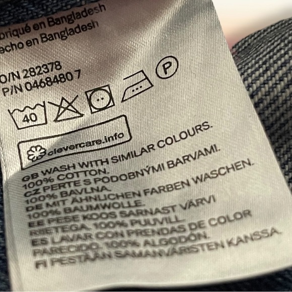 H & M NWT High Waist 2.5” Inseam Cuffed Blue Jean Shorts - Picture 11 of 12